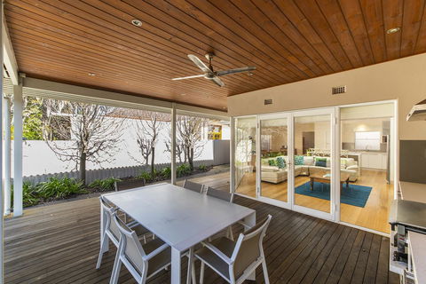 Inner Western Suburbs Retreat - Northern Rivers Accommodation 14