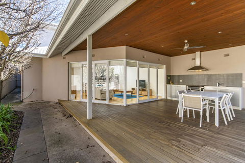 Inner Western Suburbs Retreat - Northern Rivers Accommodation 15