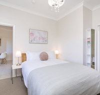 Light bright quality river views Free parking - Northern Rivers Accommodation
