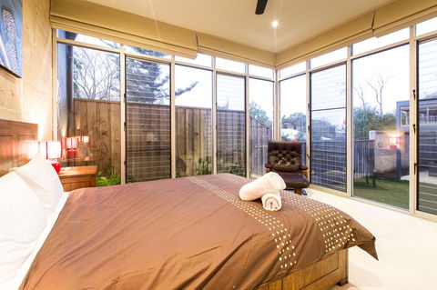 Arthouse - Northern Rivers Accommodation 11