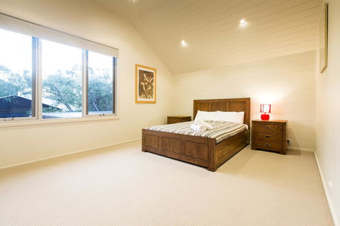 Arthouse - Northern Rivers Accommodation 16