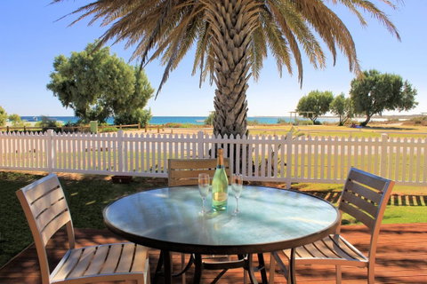 Ningaloo Coral Bay â€“ Bayview - Northern Rivers Accommodation 27