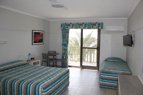 Ningaloo Coral Bay â€“ Bayview - Northern Rivers Accommodation 15