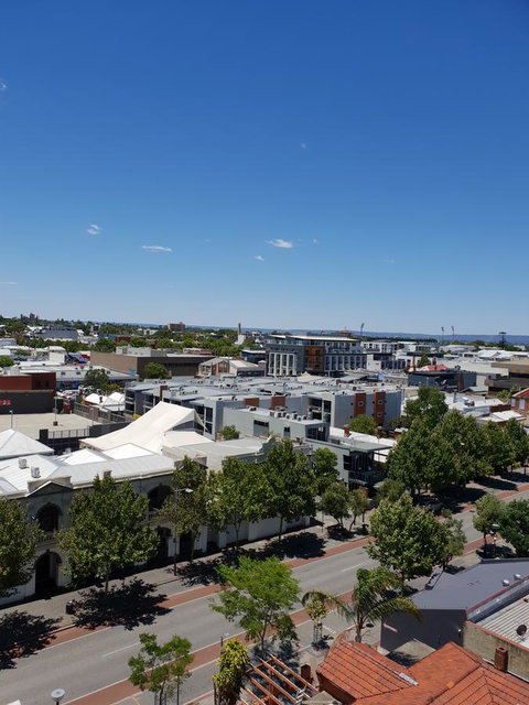 Modern Northbridge Apartment - Northern Rivers Accommodation 13