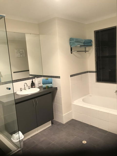 THE SANCTUARY LUXURY HOLIDAY HOME - Northern Rivers Accommodation 6