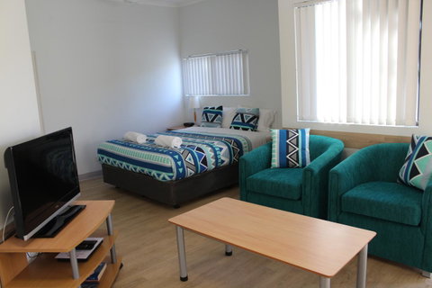 Mandurah Ocean Marina Chalets - Northern Rivers Accommodation 9