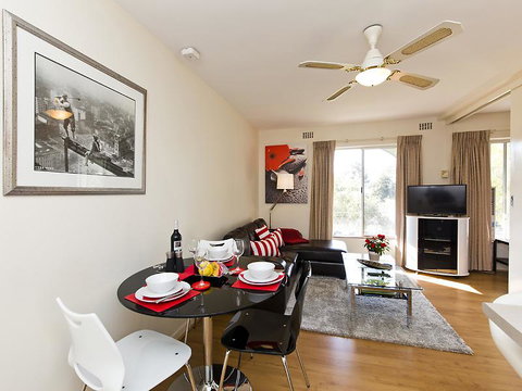 Style In Subiaco - Northern Rivers Accommodation 7