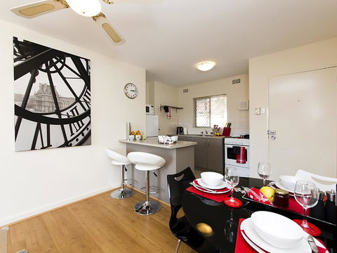 Style In Subiaco - Northern Rivers Accommodation 3