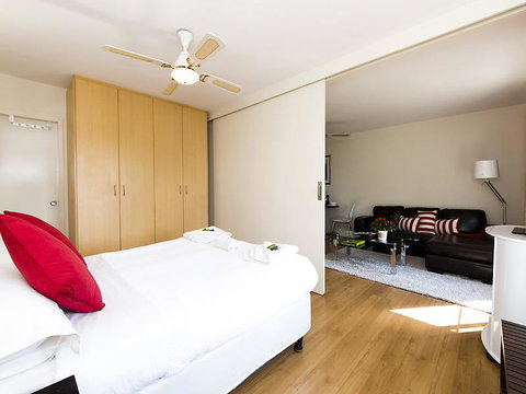 Style In Subiaco - Northern Rivers Accommodation 8