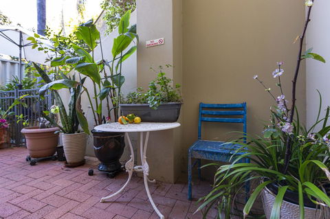 Como Executive Apartment - Northern Rivers Accommodation 11