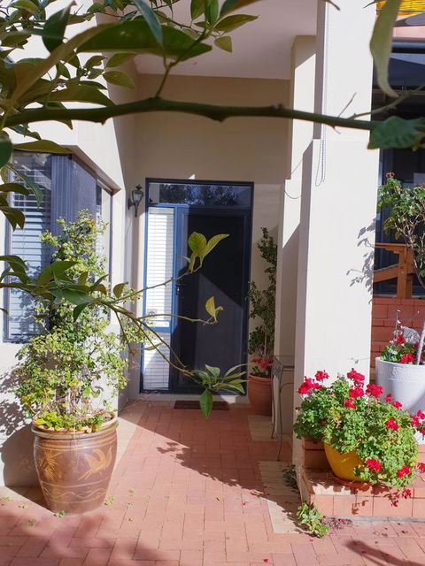 Como Executive Apartment - Northern Rivers Accommodation 3