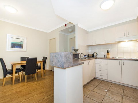 James On The Park - Executive Escapes - Northern Rivers Accommodation 16