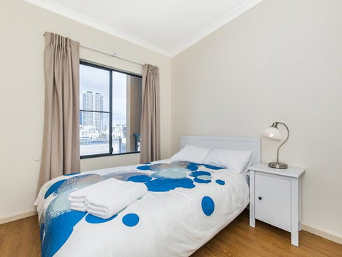 James On The Park - Executive Escapes - Northern Rivers Accommodation 3