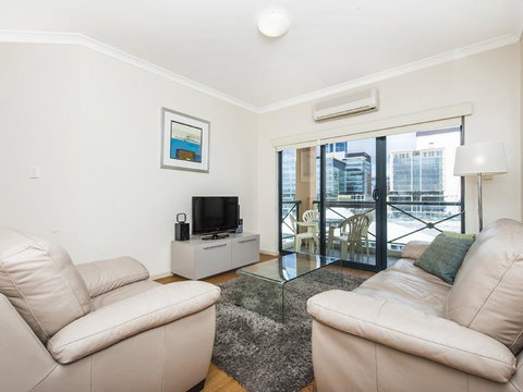 James On The Park - Executive Escapes - Northern Rivers Accommodation 15