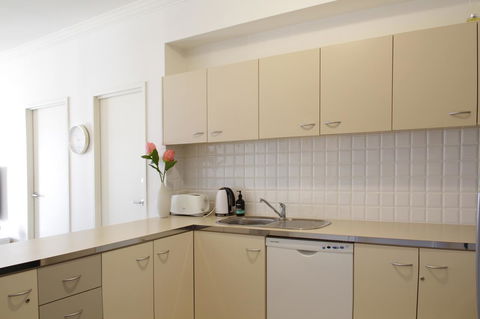 WESTEND CBD PERTH-ULTIMATE LOCATION - Northern Rivers Accommodation 10