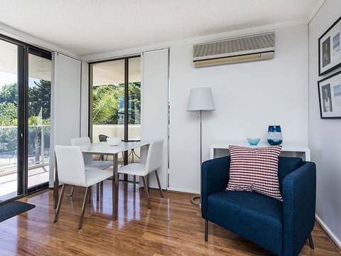 South Perth Deluxe Apartment - Northern Rivers Accommodation 16