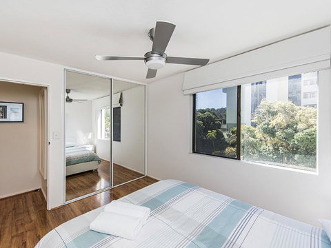 South Perth Deluxe Apartment - Northern Rivers Accommodation 38