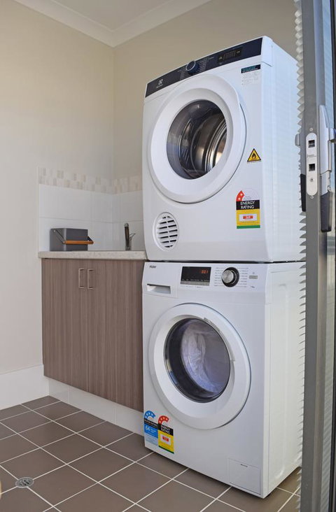 The Kingsleyâ€™s Place â€“ Piara Waters - Northern Rivers Accommodation 11