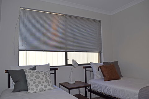 The Kingsleyâ€™s Place â€“ Piara Waters - Northern Rivers Accommodation 8
