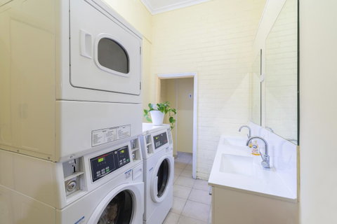 MyOZexp Aberdeen Lodge - Northern Rivers Accommodation 6