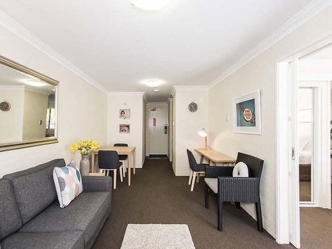 Subiaco Village 28 - Northern Rivers Accommodation 3