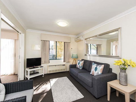 Subiaco Village 28 - Northern Rivers Accommodation 2