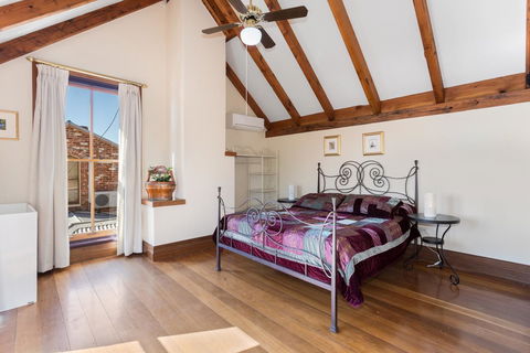 100 On South Callan Apartments - Northern Rivers Accommodation 14