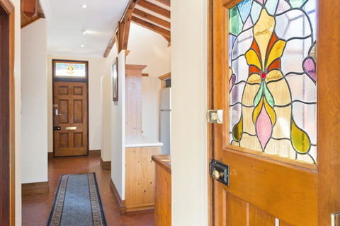 100 On South Callan Apartments - Northern Rivers Accommodation 5