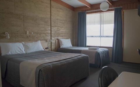 Hopetoun Motel & Chalet Village - Northern Rivers Accommodation 1