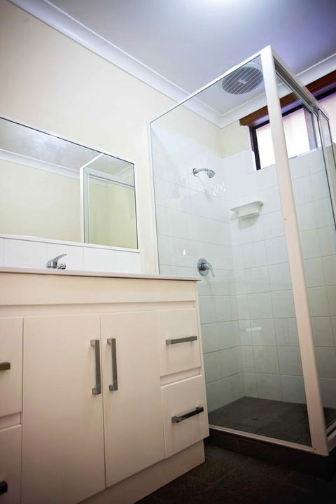 Hopetoun Motel & Chalet Village - Northern Rivers Accommodation 43
