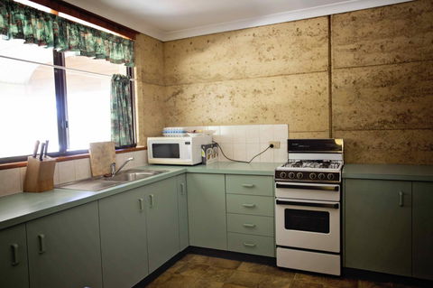Hopetoun Motel & Chalet Village - Northern Rivers Accommodation 42