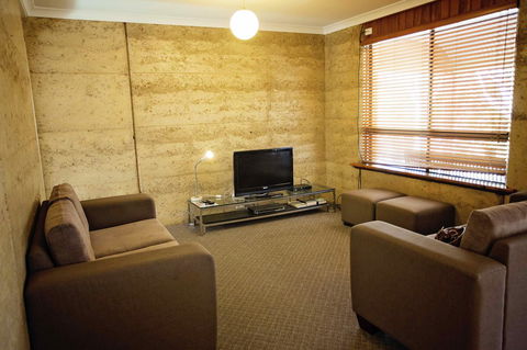 Hopetoun Motel & Chalet Village - Northern Rivers Accommodation 41