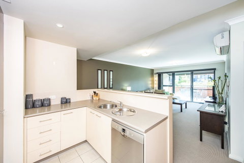 Subiaco Emporium Apartment - Northern Rivers Accommodation 14