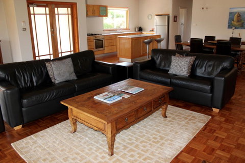 Moana Spa Villas - Prime Yallingup Location - Northern Rivers Accommodation 7