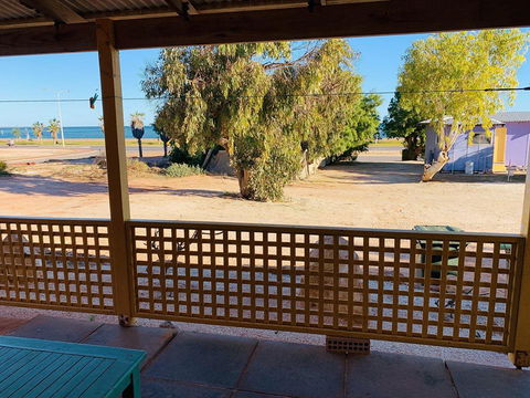 Shark Bay Cottages - Northern Rivers Accommodation 5