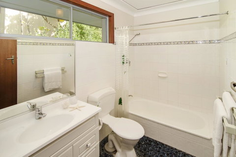 Seahaven - Northern Rivers Accommodation 13