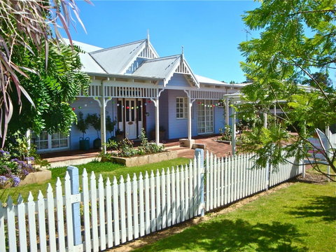 Lanterns Retreats - Northern Rivers Accommodation 1