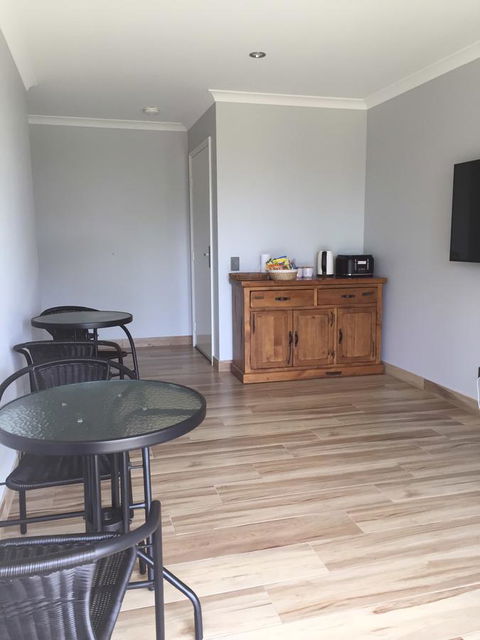 Eagle Bay House - Northern Rivers Accommodation 11