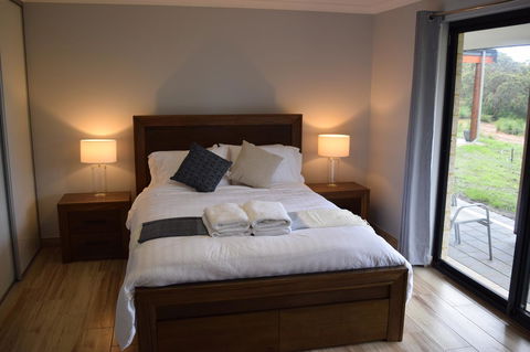 Eagle Bay House - Northern Rivers Accommodation 6
