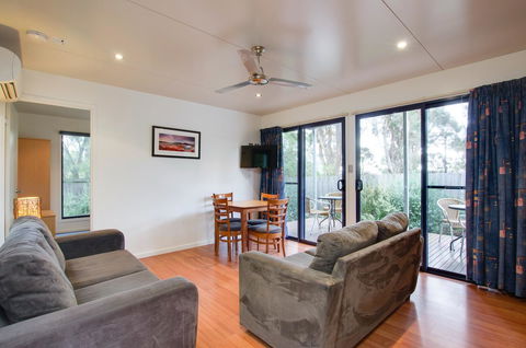 Swansea Beach Chalets - Northern Rivers Accommodation 13