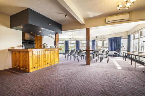 Nightcap At Carlyle Hotel - Northern Rivers Accommodation 24