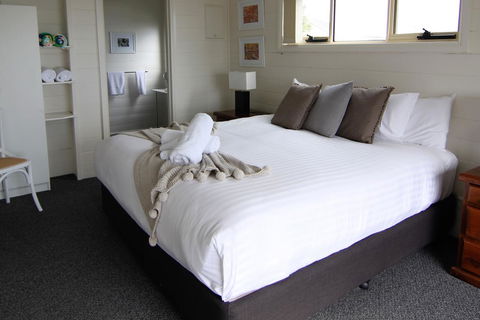 BINALONG BEACH COTTAGE Beachfront At Bay Of Fires Next To Restaurant - Northern Rivers Accommodation 15
