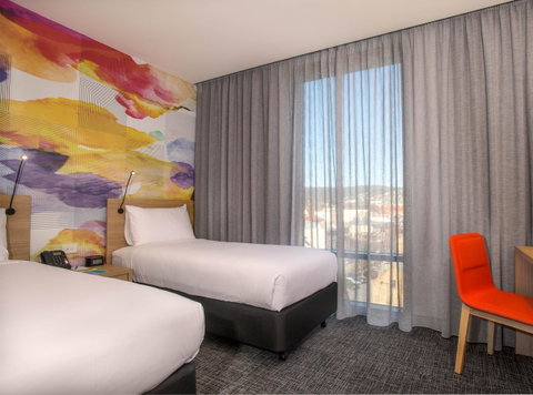 Ibis Styles Hobart - Northern Rivers Accommodation 19