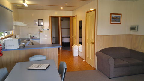 Bicheno Cabin Park - Northern Rivers Accommodation 2