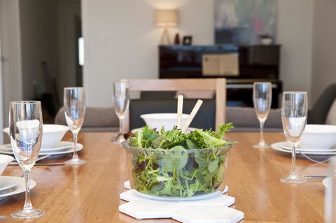 Sandy Bay Waterfront Home - Northern Rivers Accommodation 18