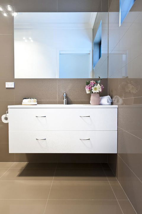Sandy Bay Waterfront Home - Northern Rivers Accommodation 23