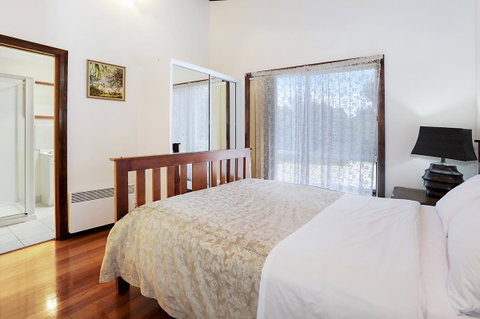 Harvey Farm Lodge - Northern Rivers Accommodation 12
