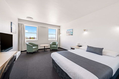 Coach House Launceston - Northern Rivers Accommodation 5