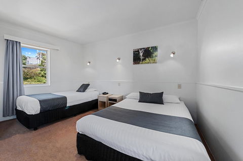 Coach House Launceston - Northern Rivers Accommodation 10