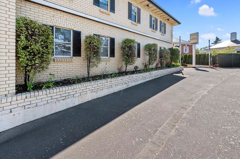 Coach House Launceston - Northern Rivers Accommodation 2